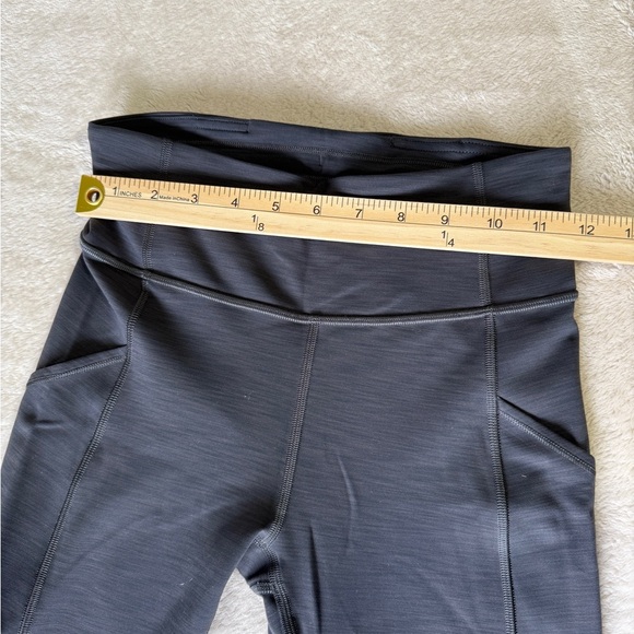 Lululemon Invigorate High-Rise Tight 25" Size 4 - Picture 6 of 6